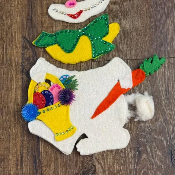 Vintage Handcrafted Easter Bunny Rabbit Wall Hanging Mobile Felt - Picture 5 of 6